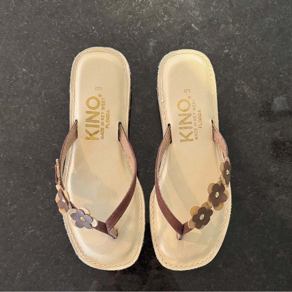 Genuine Kinos from Key West Florida Women's Tan Floral Sandals
